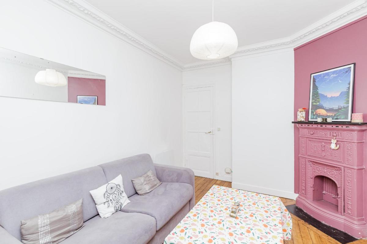 Charming Bright Apt In Paris - Housity