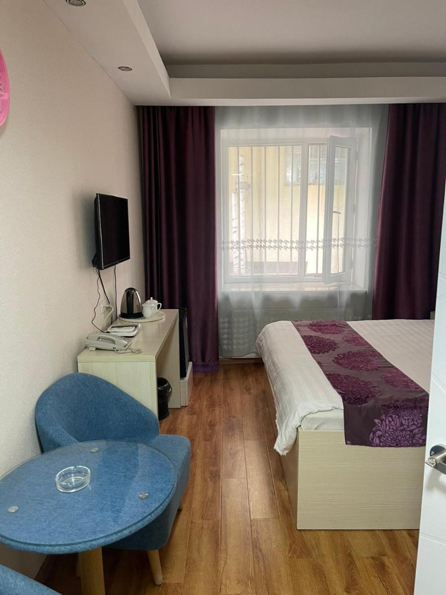 Mandarin - Housity