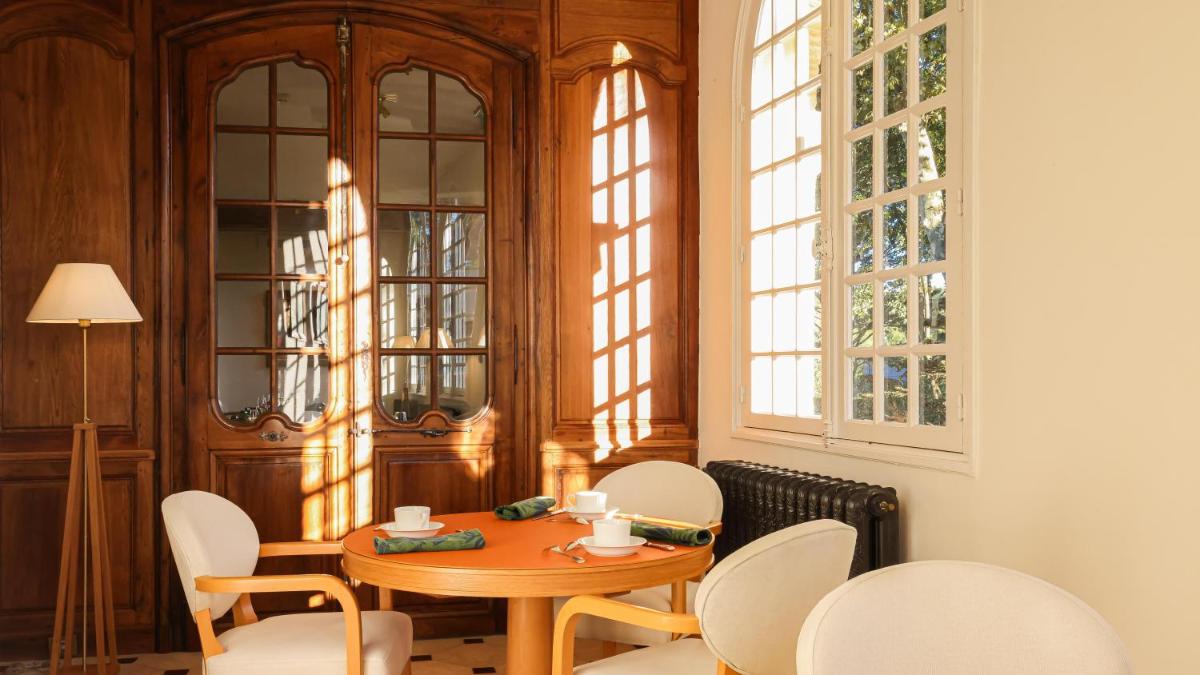 Coin salon dans l'établissement La Bastide en Gascogne