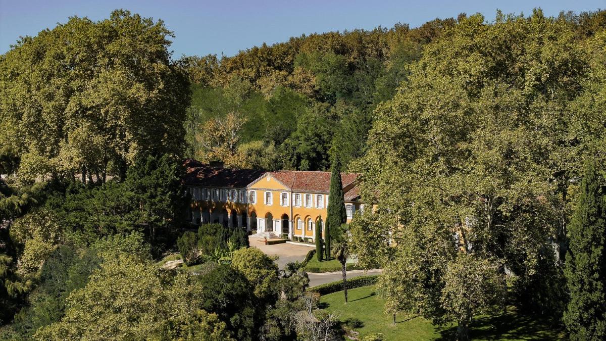 Vue aérienne d'une maison dans une forêt dans l'établissement La Bastide en Gascogne, à Barbotan-les-Thermes