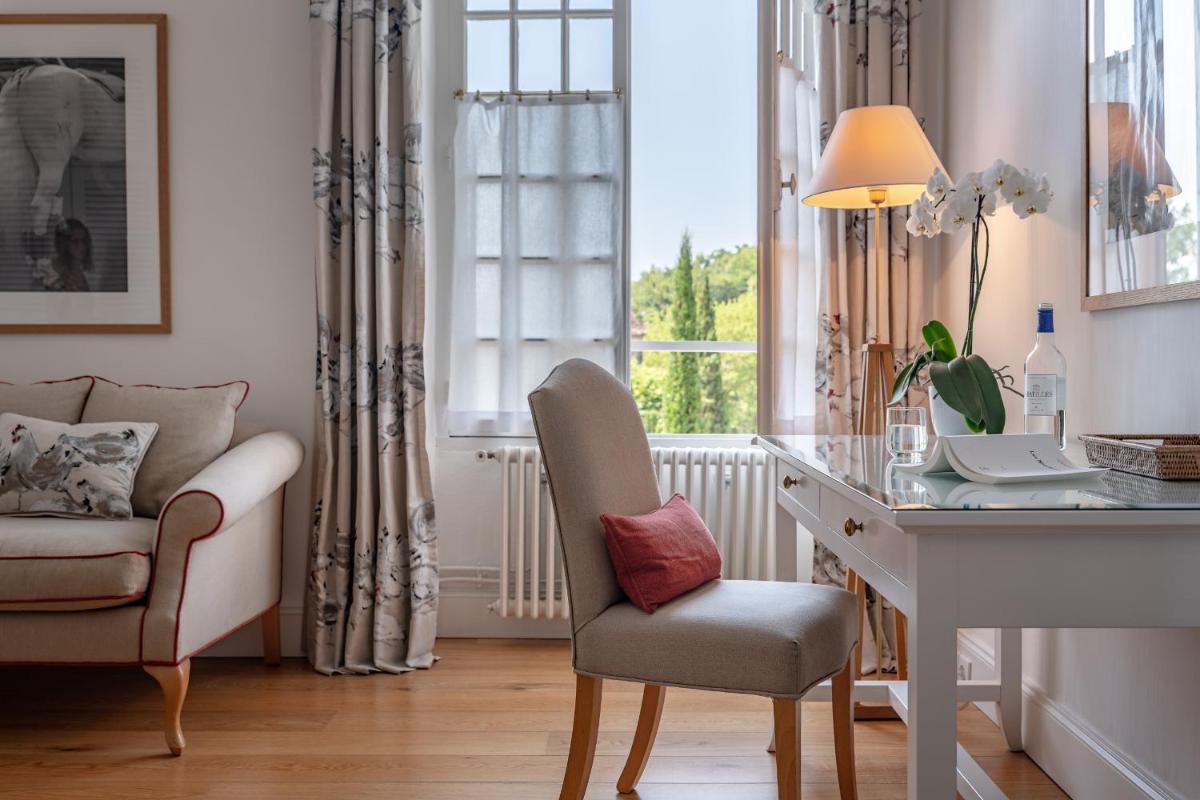 Coin salon dans l'établissement La Bastide en Gascogne