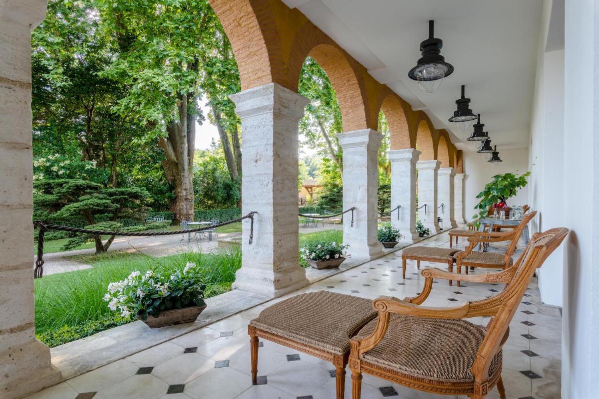 Jardin de l'établissement La Bastide en Gascogne