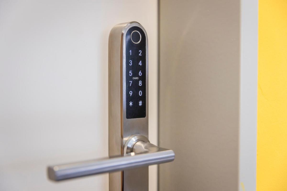 Arrabona HotelRooms - Housity