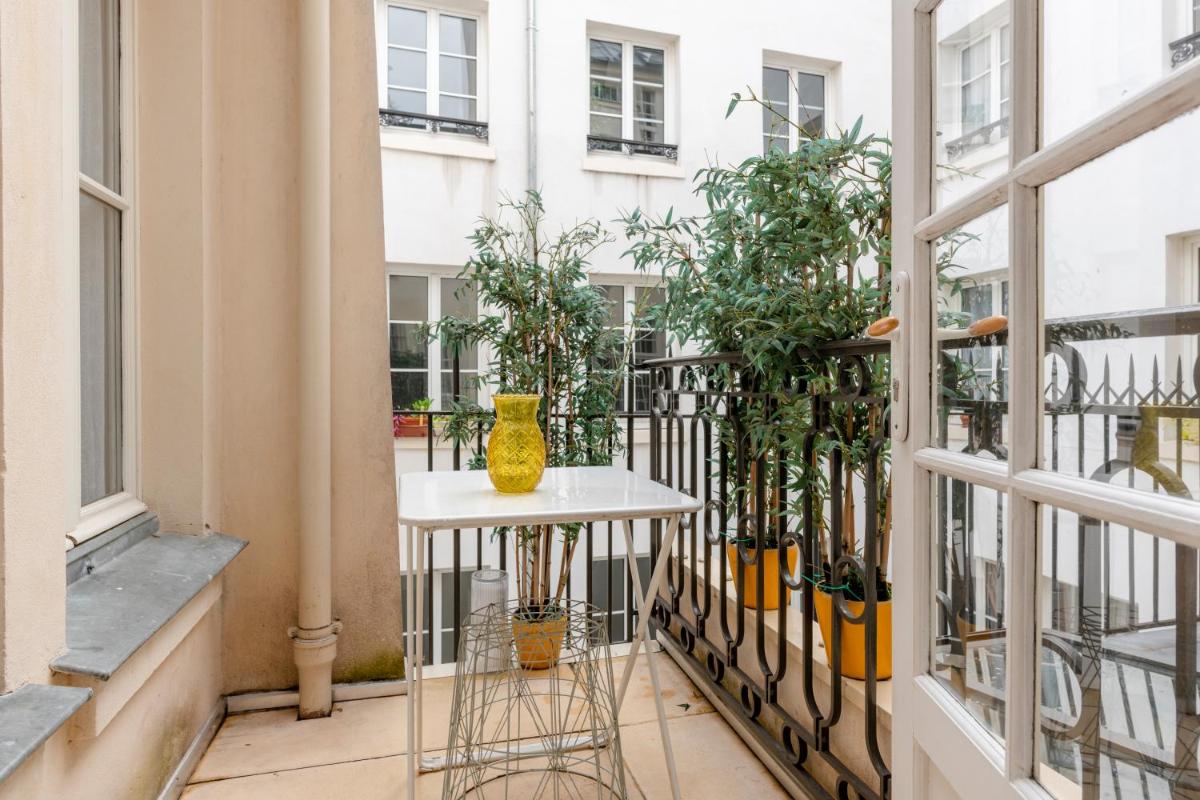 Lovely Center Residence - Housity