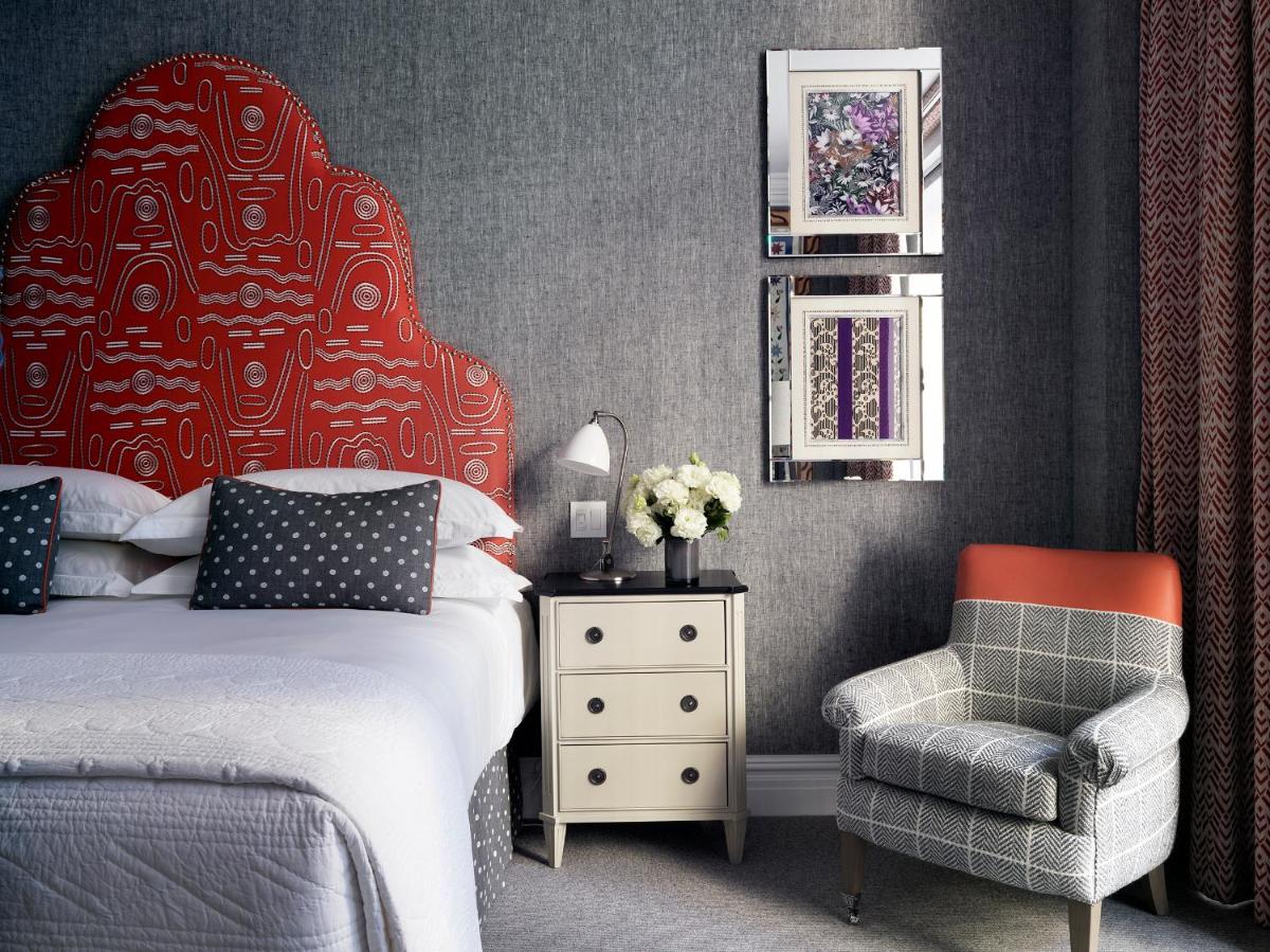 The Whitby Hotel - Housity