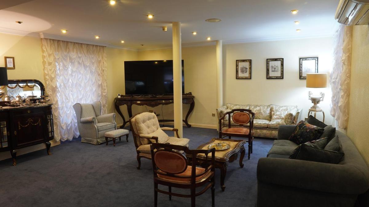HOTEL RIAZA - Housity