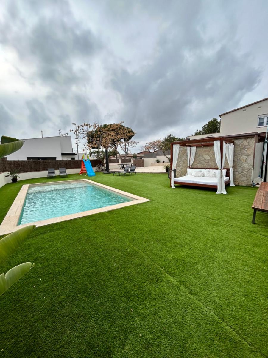 Acogedora casa con piscina y 3 dormitorios - Housity