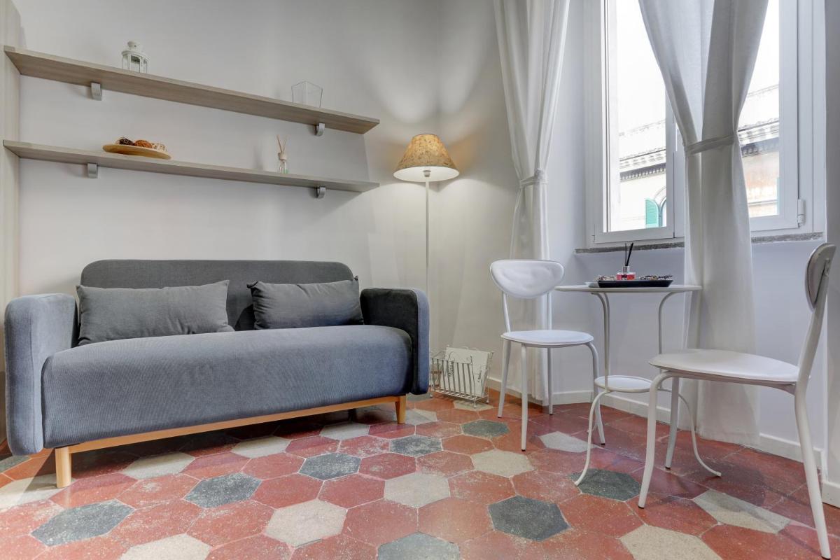Appartamento Santi Quattro - Colosseo - Housity