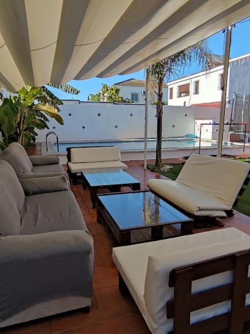 Apartamento privado con piscina y jardin compartidos. - Housity