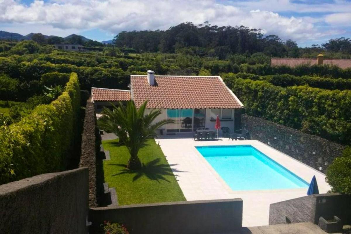 One bedroom property with private pool terrace and wifi at Rabo de Peixe - Housity