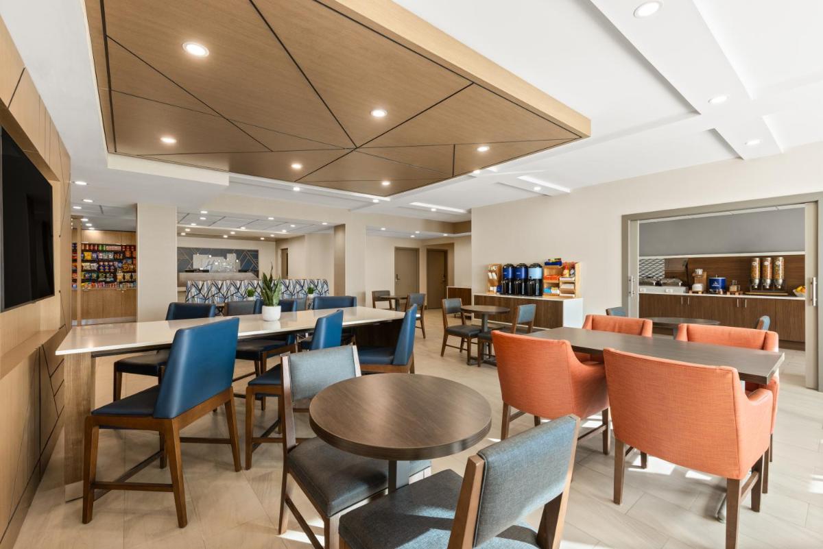 Holiday Inn Express Danbury I-84, an IHG Hotel - Housity