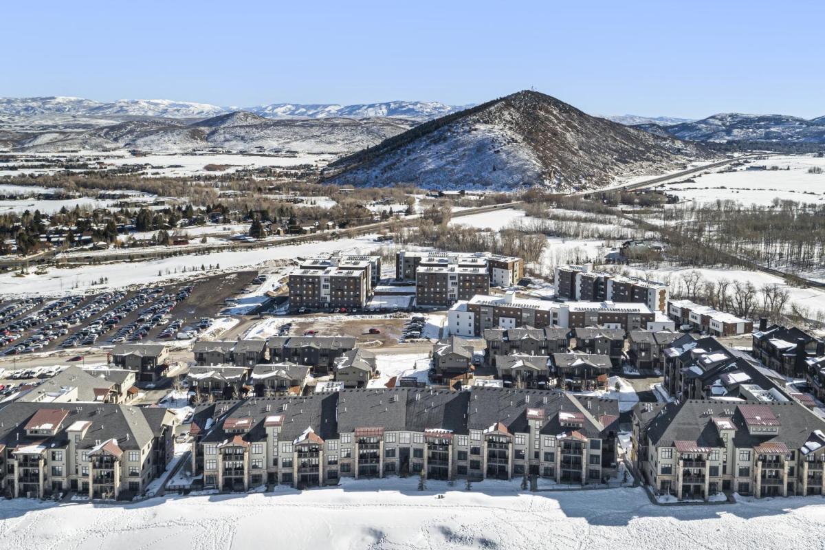 Blackstone Paradise 1B - Housity