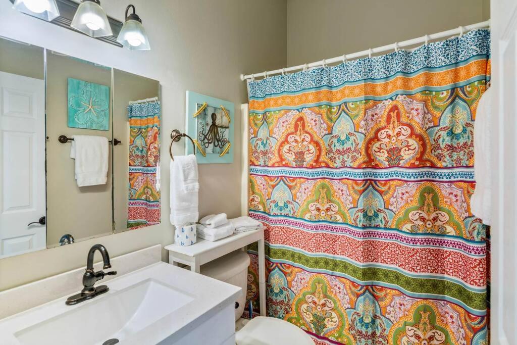 Dolphin View Duplex Side B - Beachfront Heated Pool -Gulf Shores Alabama - Near The Hangout - Housity