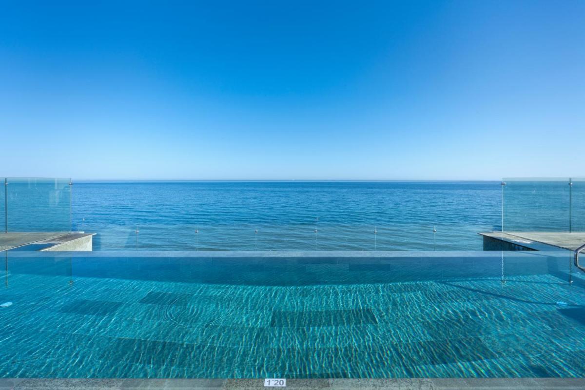 Piscina en o cerca de El Fuerte Marbella