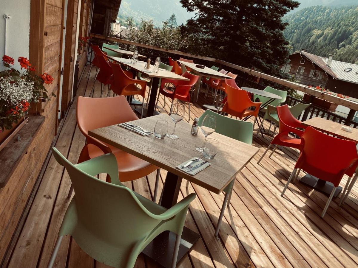 Vue générale sur la montagne ou vue sur la montagne depuis l'hôtel