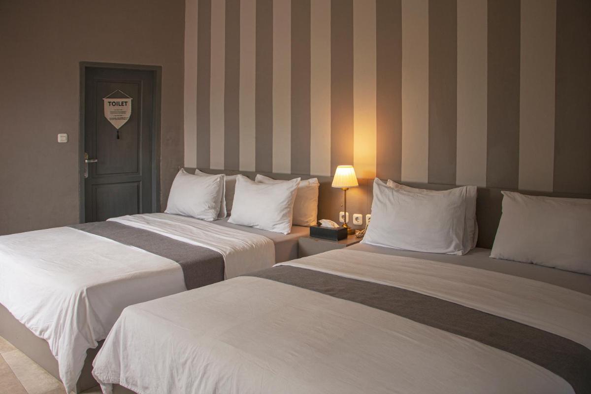 Villa Holy By The Villas 100 - Housity