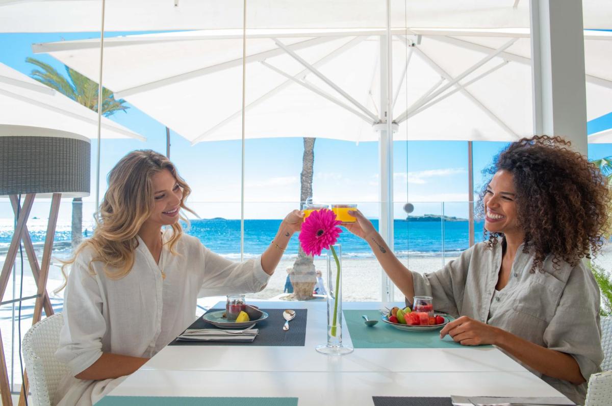 Clientes alojados en One Ibiza Suites