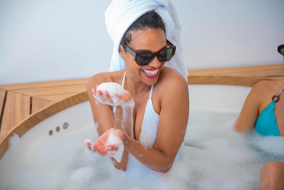 Clientes alojados en One Ibiza Suites