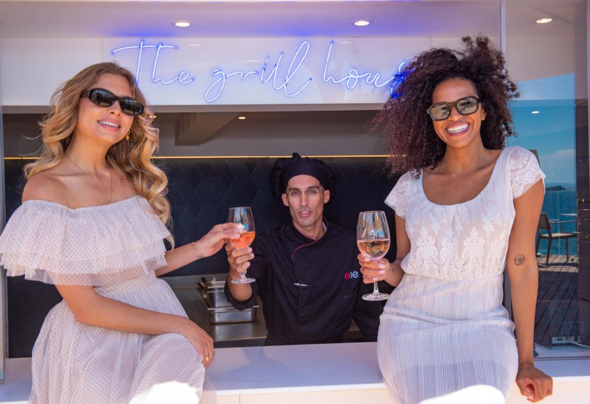 Clientes alojados en One Ibiza Suites