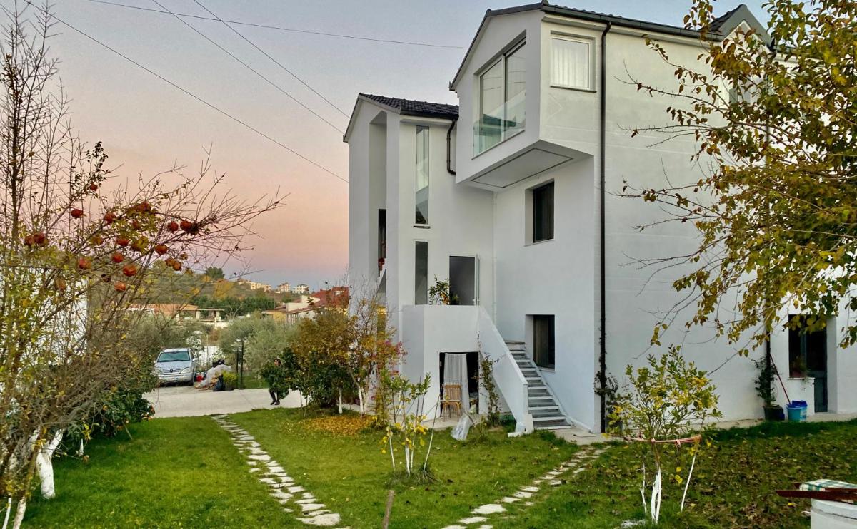 Suitetrails - Luxury Apartments Durres Agim Kadrimi