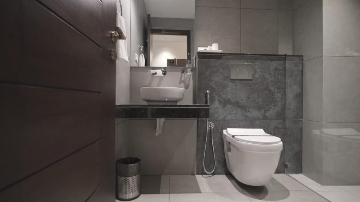 RITZ AVENUE LUXURY HOTEL - Housity