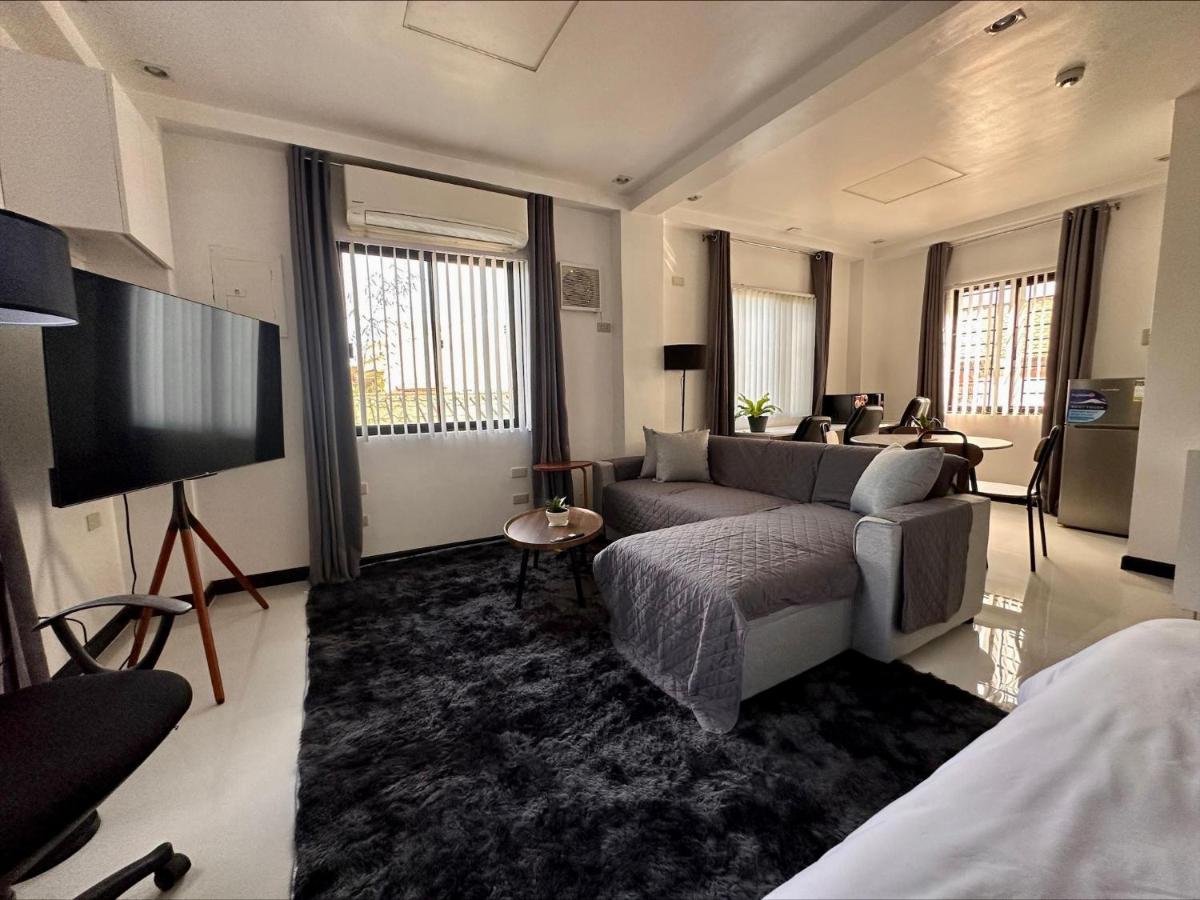 GIA's Place - Housity