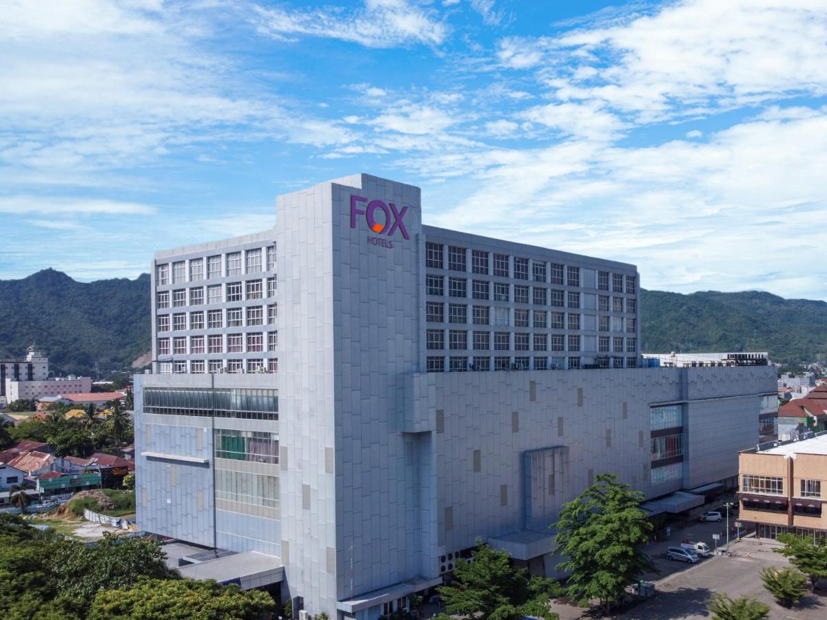 FOX Hotel Gorontalo - Housity