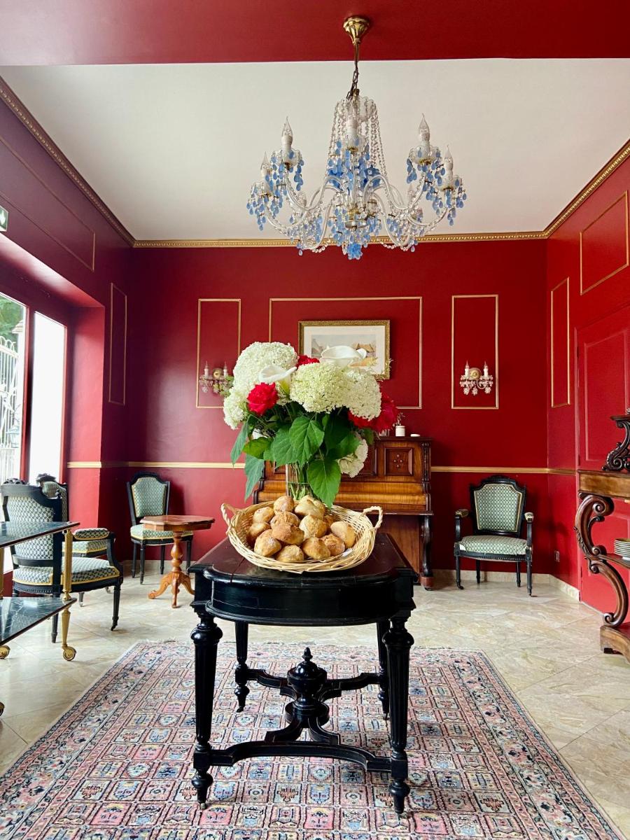 Logis Hôtel & Restaurant Chateau de la Marjolaine - Housity