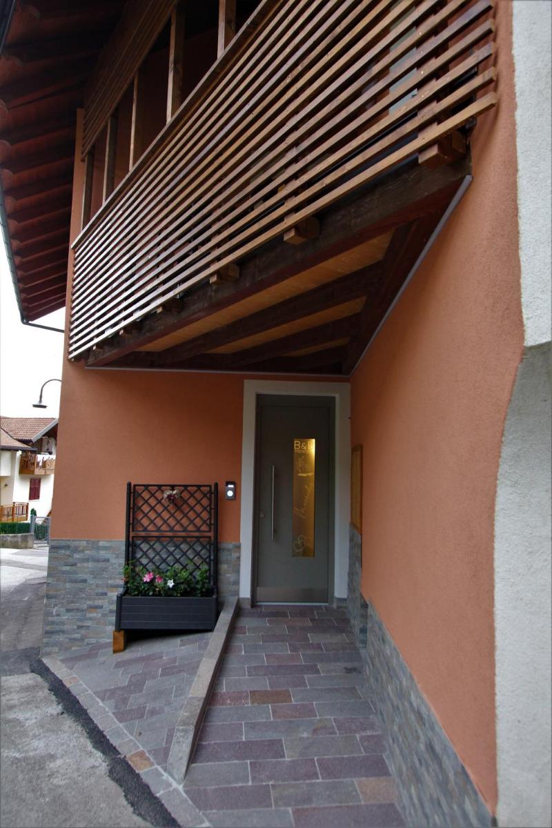 AFFITTACAMERE B&B MERCEDES - Housity