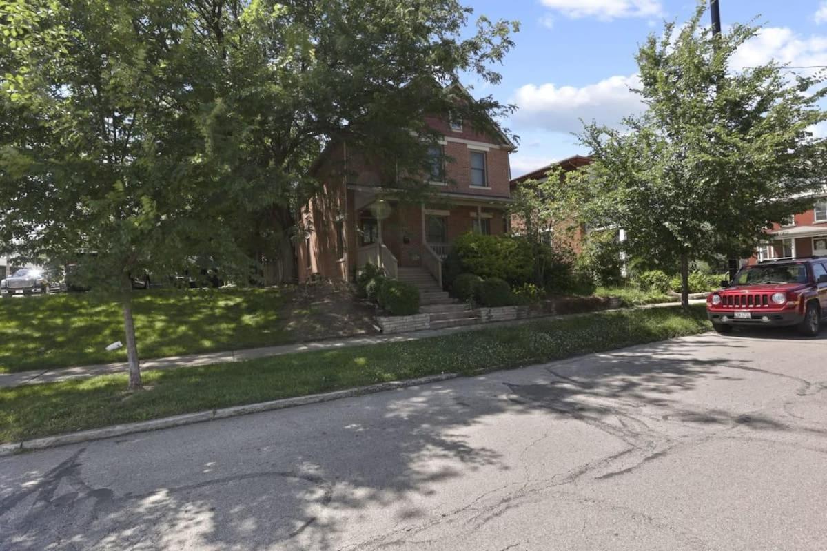 Housepitality - The Victorian Vacation Home - Housity