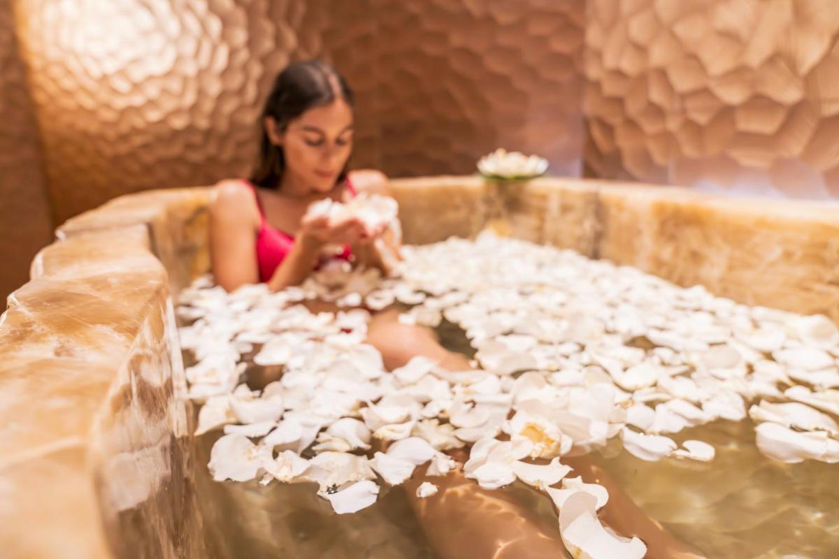 Clientes alojados en Royal River, Luxury Hotel - Adults Only