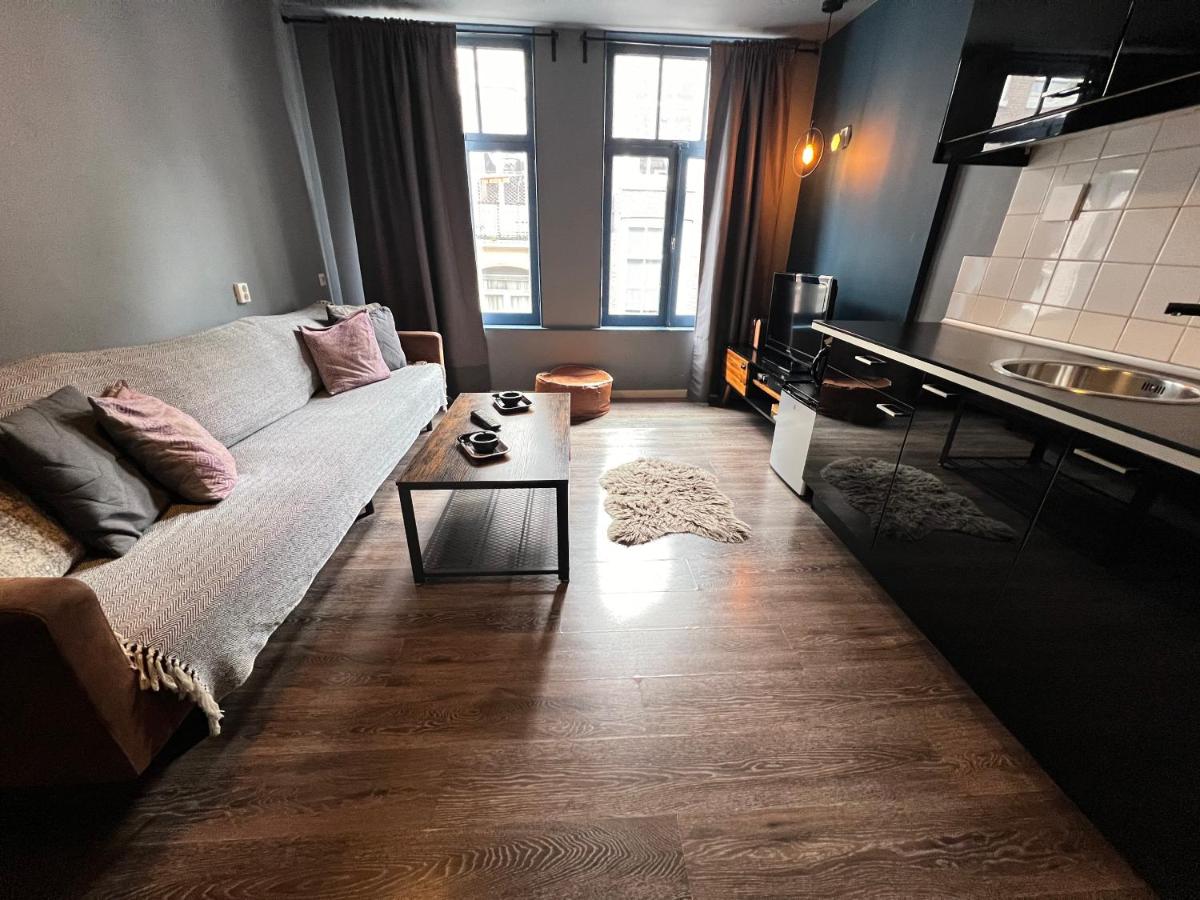 7B&B - Housity