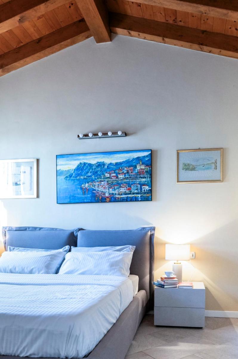 Iseo Lake Villa con vista lago e piscina - Housity
