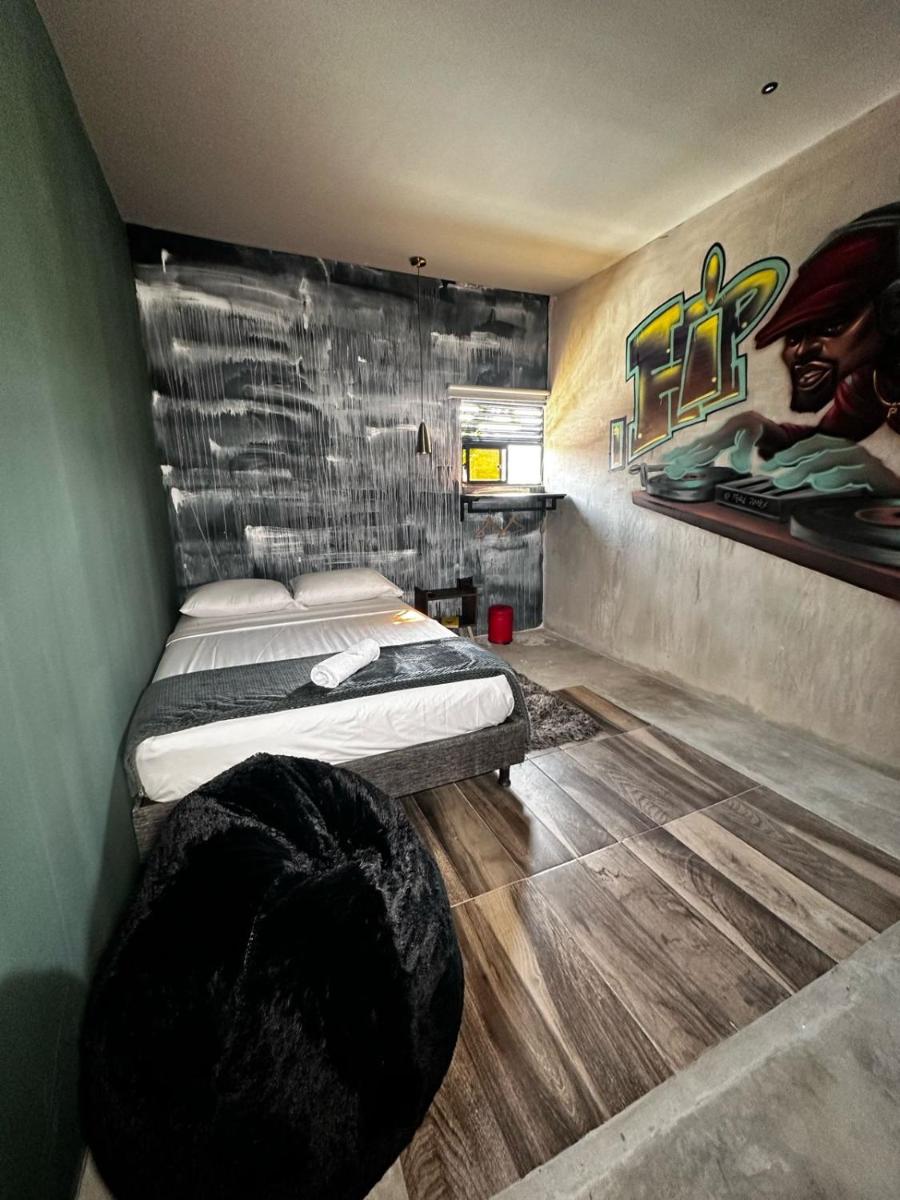 Urban Hostal San Gil - Housity