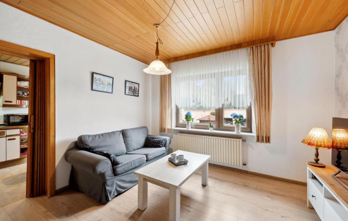 4 Bedroom Nice Home In Oberelz - Housity
