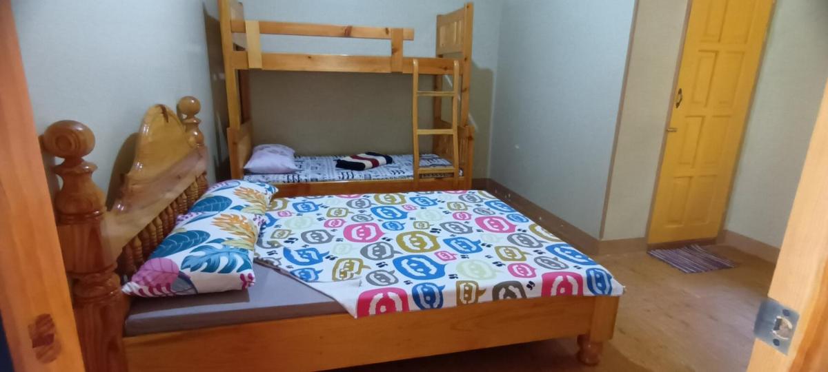 Azaeleas Lodging House - Housity