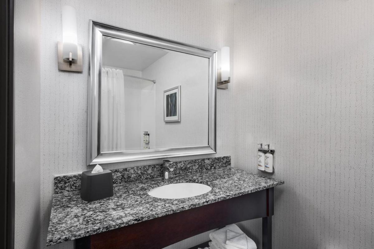 Holiday Inn Carlsbad/San Diego, an IHG Hotel - Housity