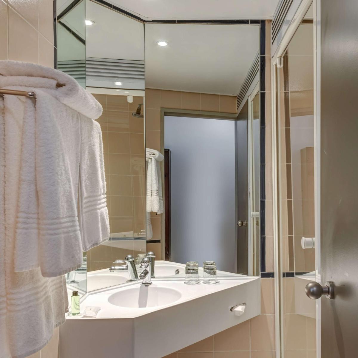 StayEasy Eastgate - Hizvo