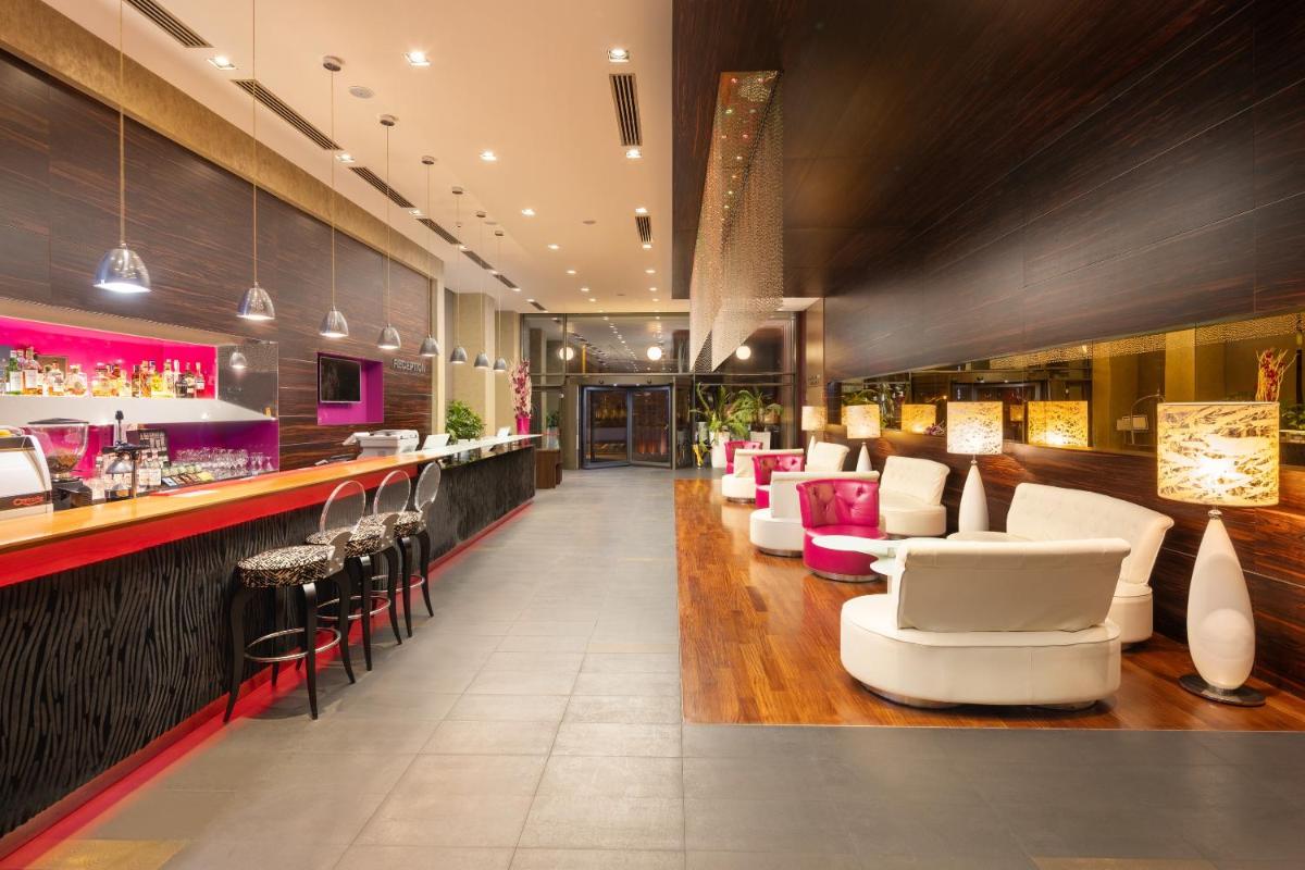 Golden Tulip Ana Dome Hotel - Housity