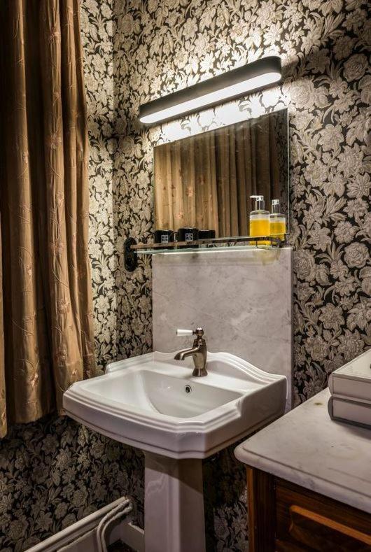 Talbot House - Housity