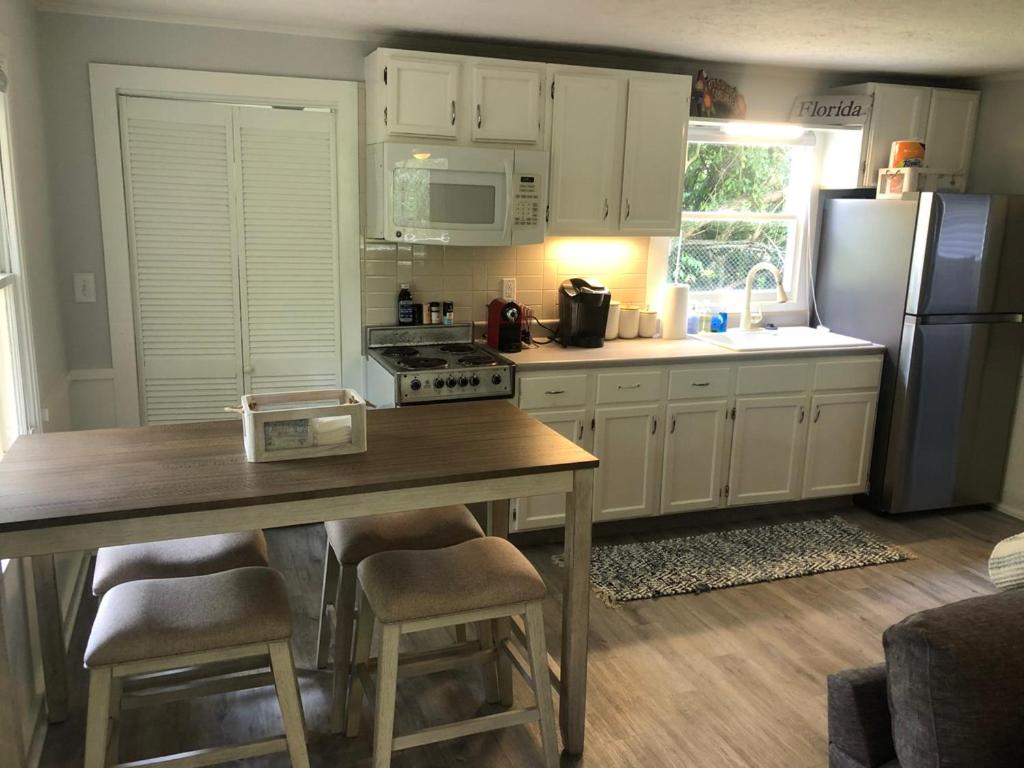 Siesta key Guest House 5 star on the water Private! - Housity