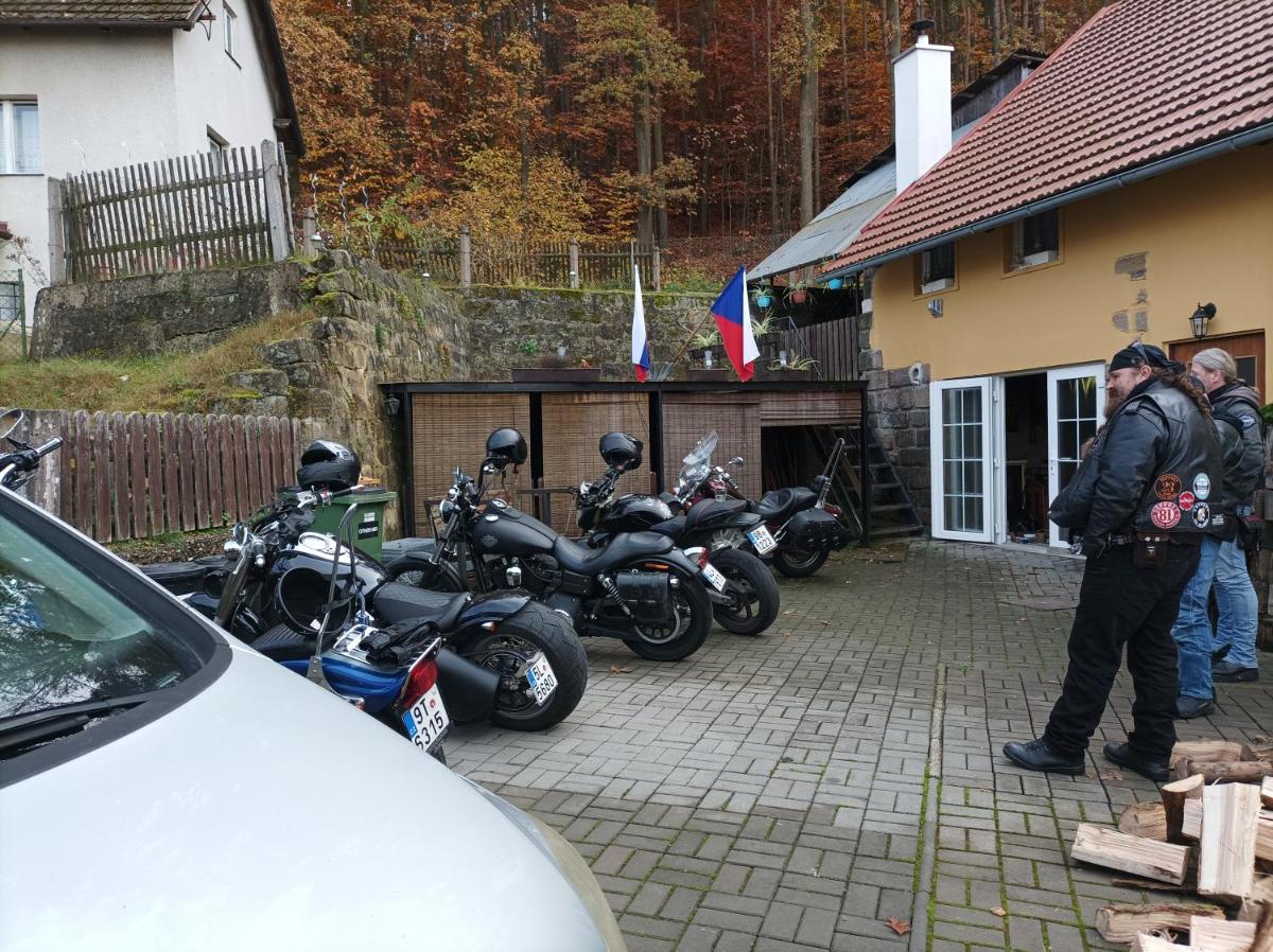 MotoHostel Wolter - apartmán Leme - Housity