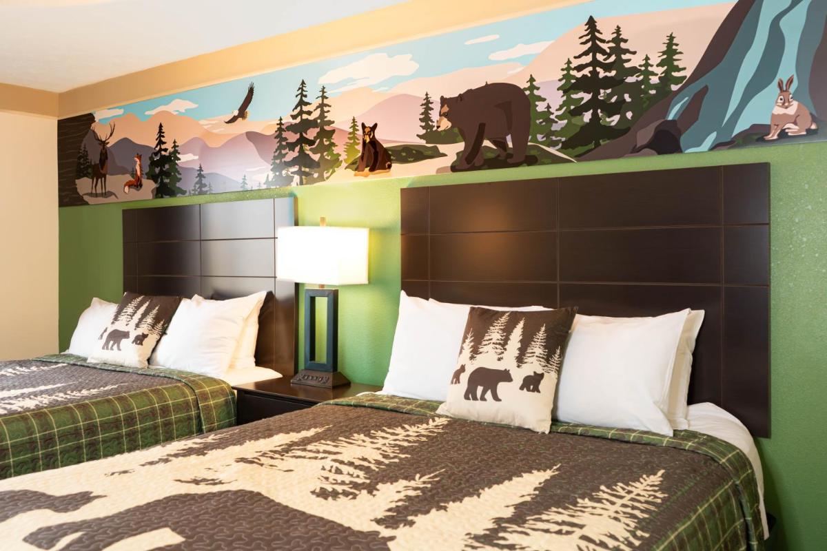 Country Cascades Waterpark Resort - Housity