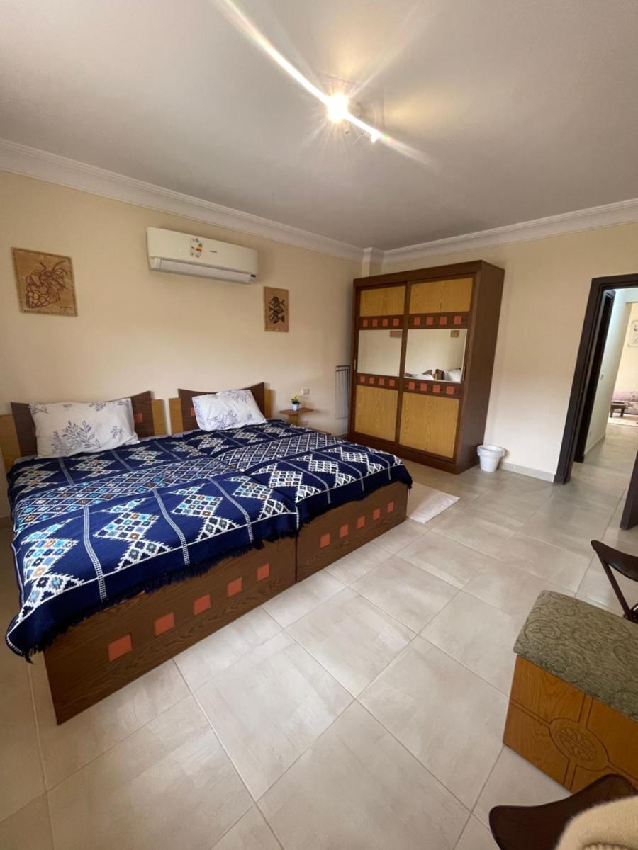 Cozy chalet in a luxurious compound family only - Housity