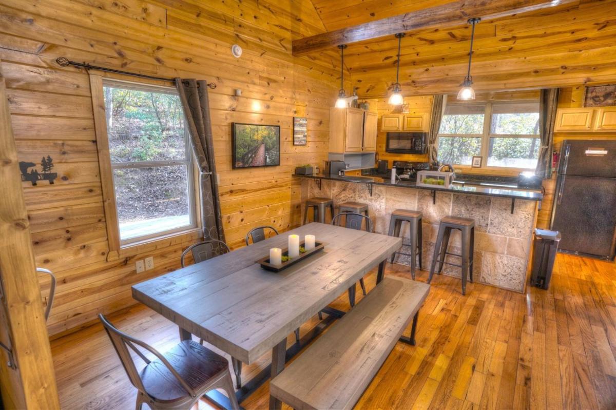 Luxury Cabin Sleeps 8 with creekside fire pit near Helen GA - Housity
