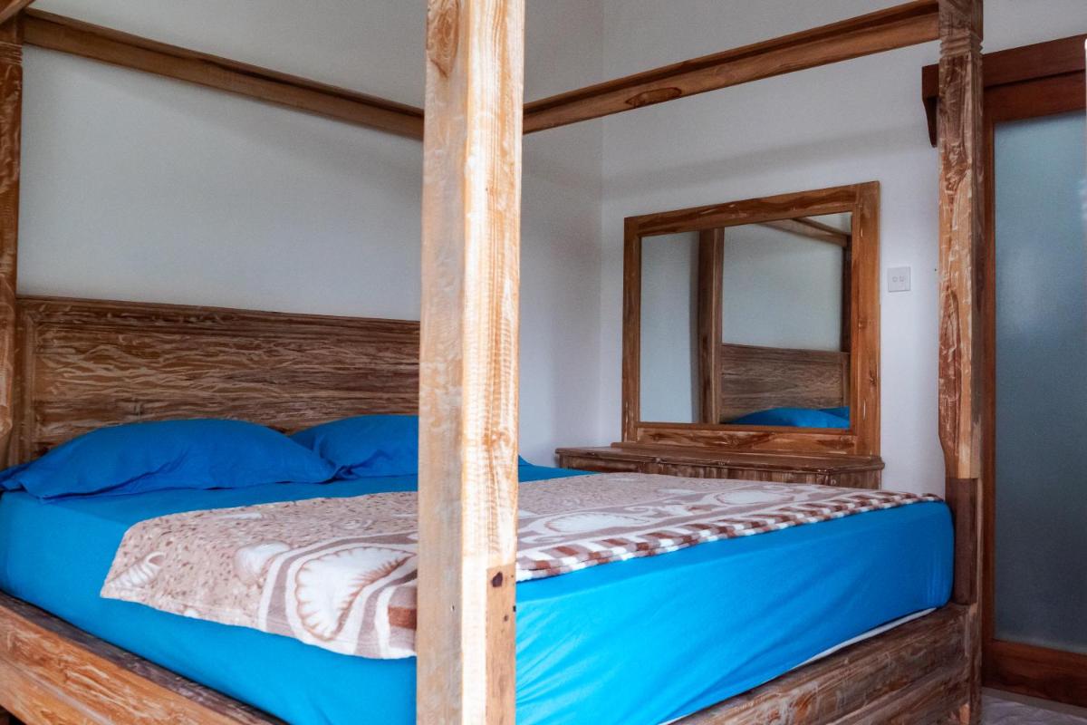 Surf Retreat Villa Sari Bali - Housity