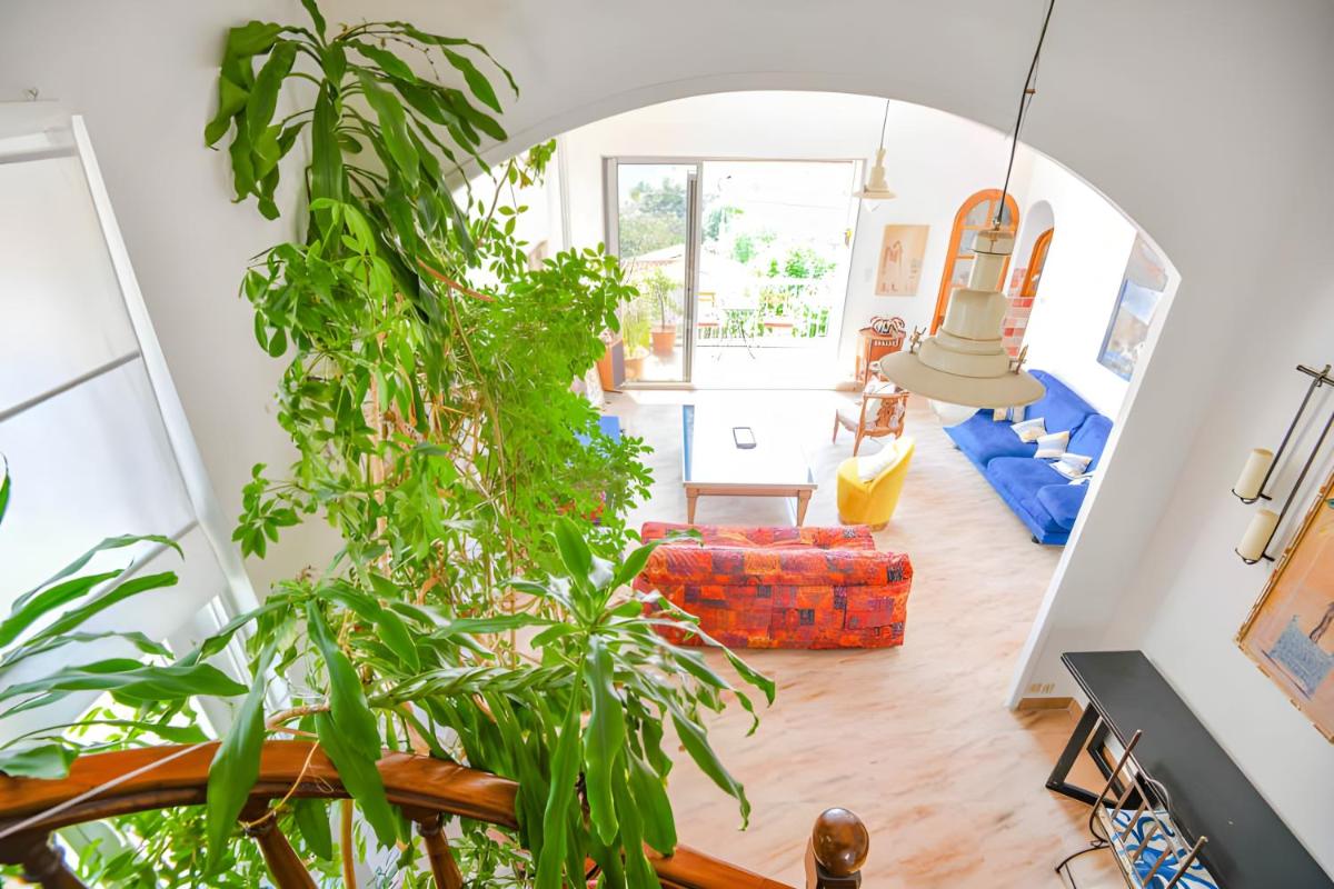 Un Balcon Sur La Mediterranée - Hizvo