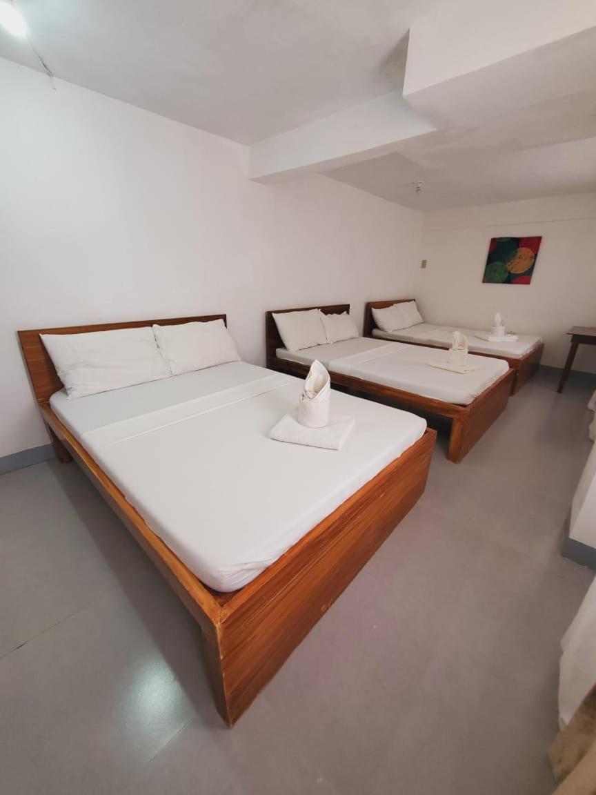Ricardo Valley Inn - Housity