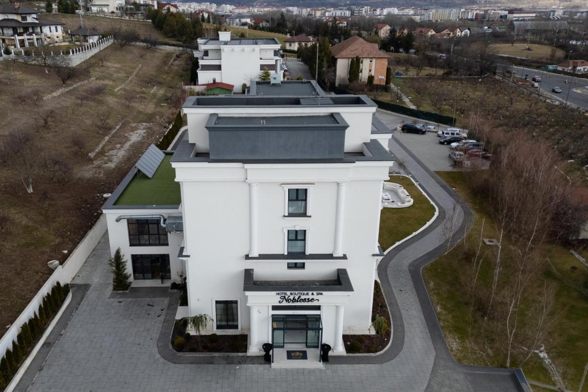 Hotel NOBLESSE Boutique&Spa - Housity