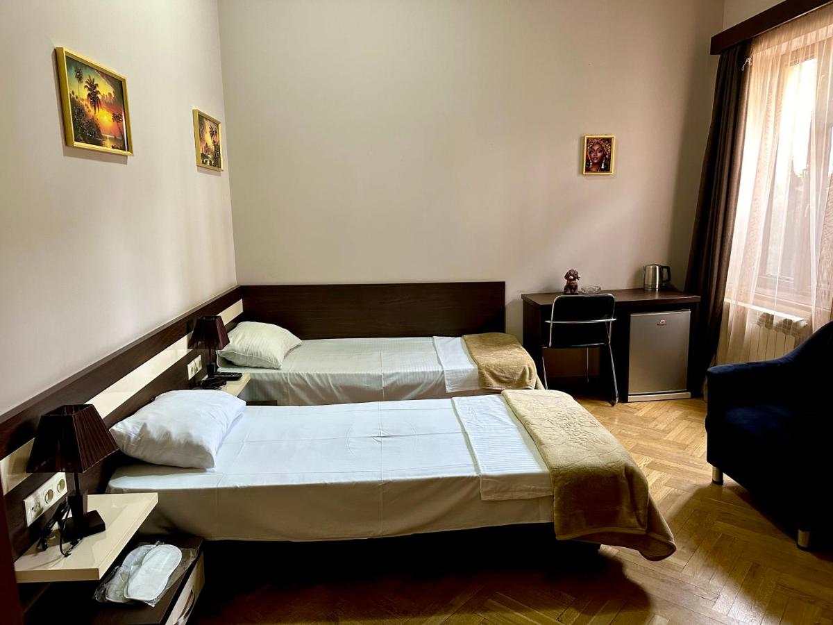 hotel agat - Housity